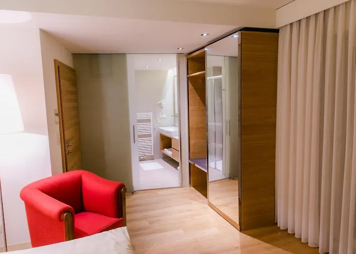 Schlosstaverne Thannhausen Hotel 2*