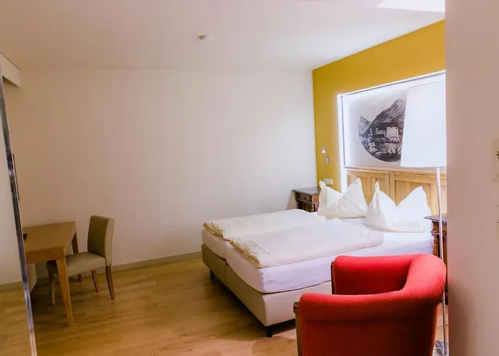 Hotel Schlosstaverne Thannhausen 2*